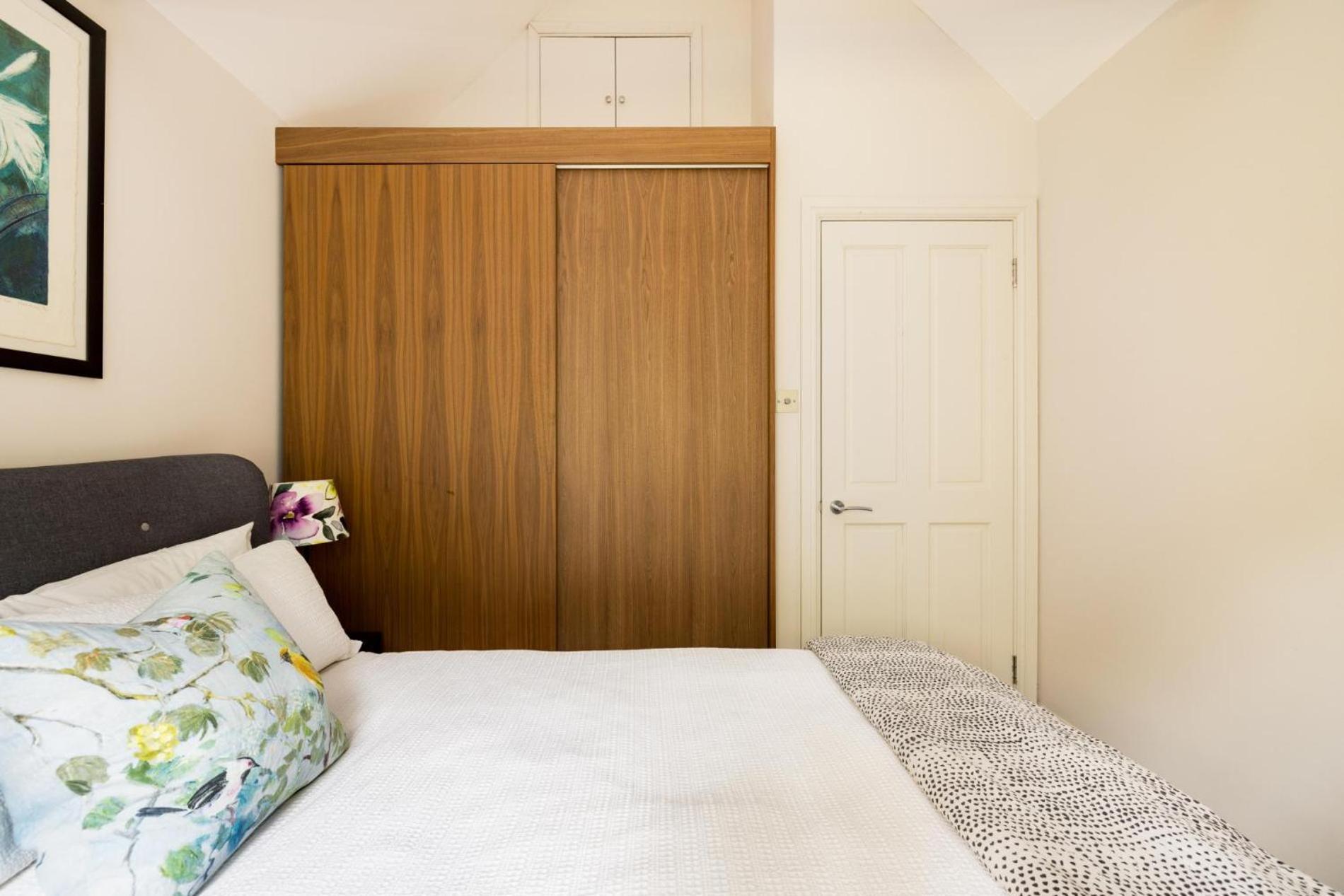 The Garden Poem, 1 Bedroom Near Wimbledon Appartamento *
