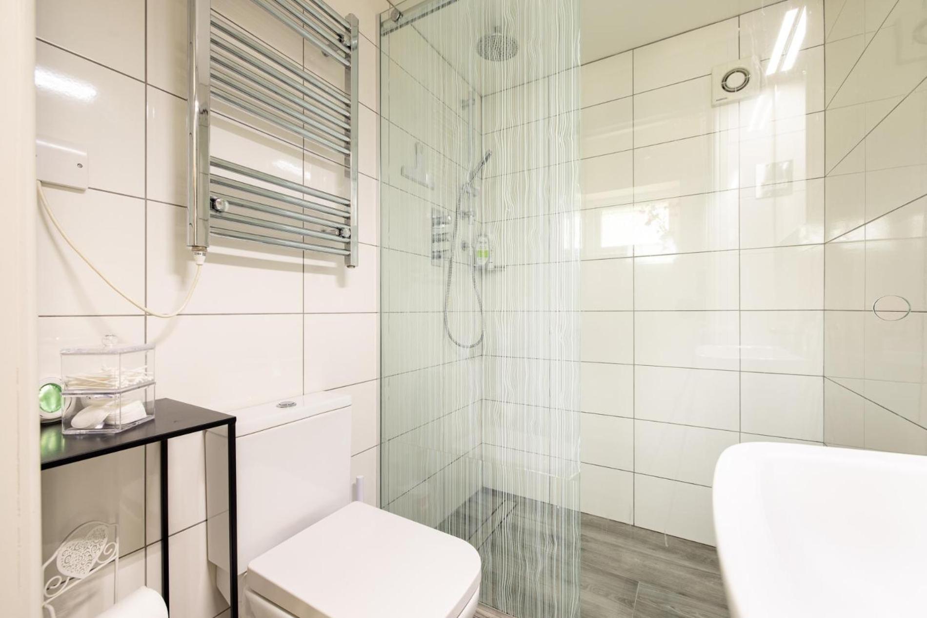The Garden Poem, 1 Bedroom Near Wimbledon Appartamento Londra